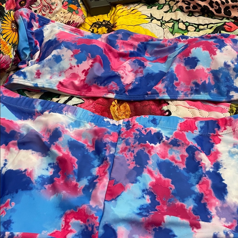 Colorful Tie-Dye Bikini Set - Picture 2 of 4